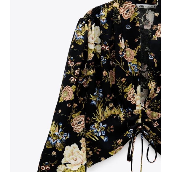 Zara Ruched Crop Top - Picture 6 of 6